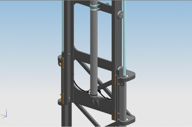 Fixed overlapped masts with chain break detection system